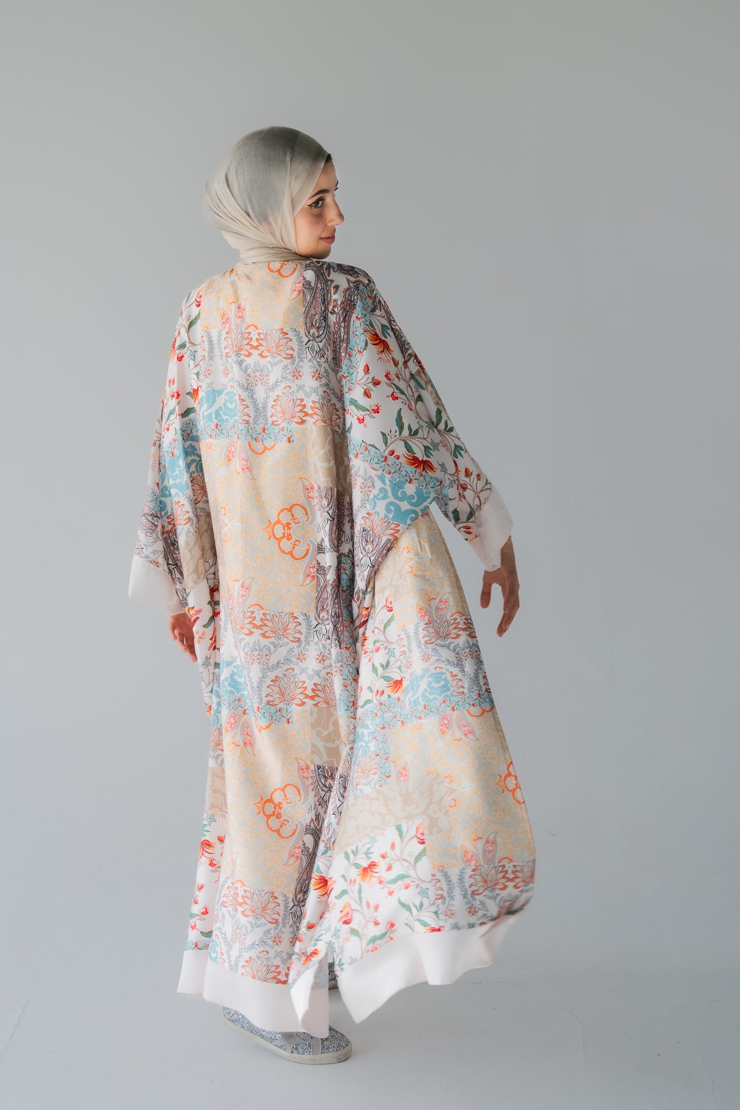 Layal kimono