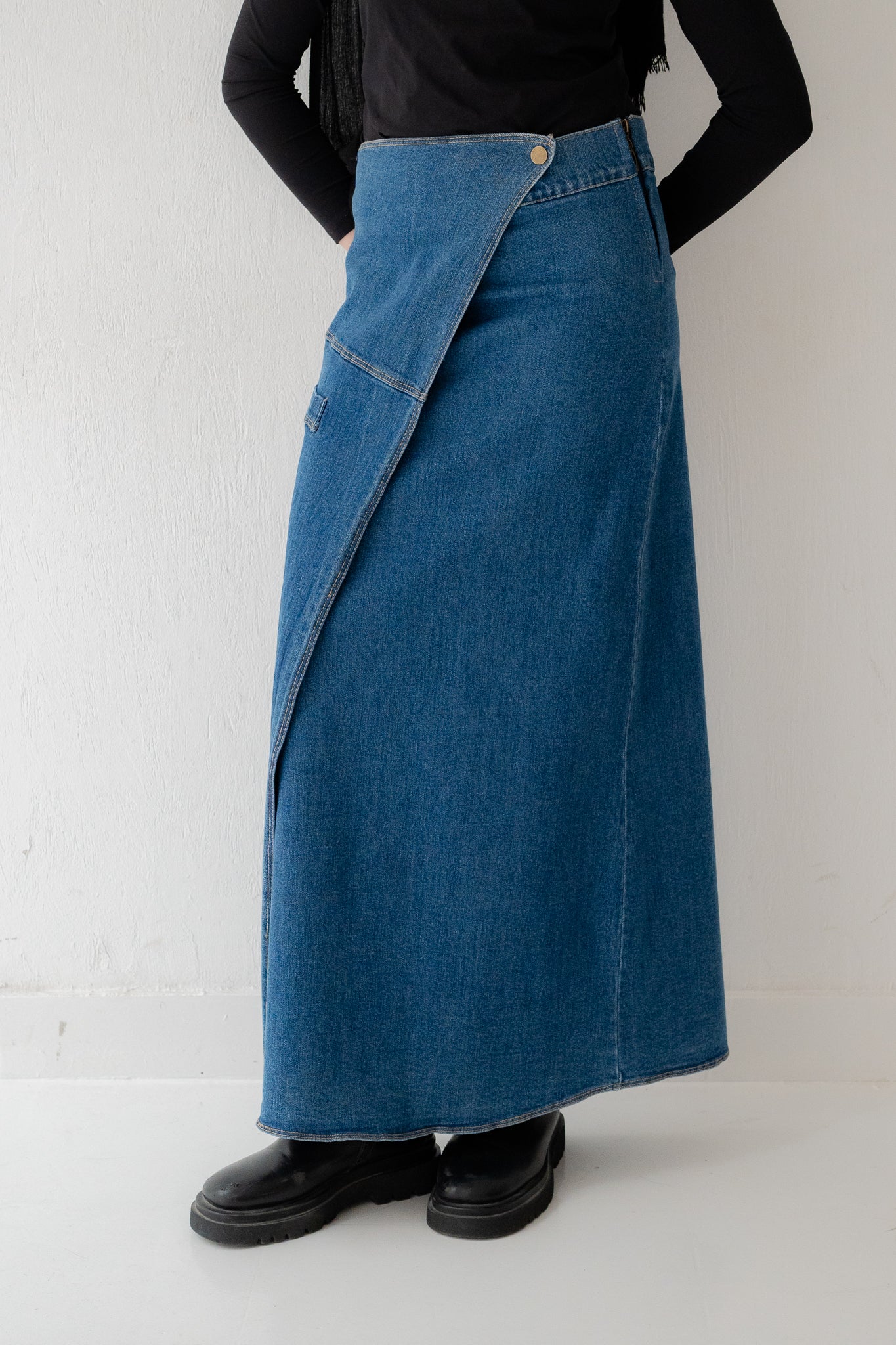 Denim Skirt in dark Blue